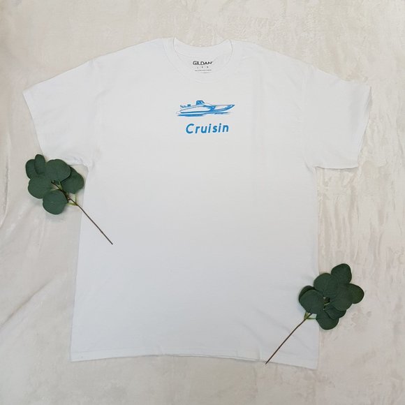 "Cruisin" Boat Print Crew Neck T-Shirt - Picture 1 of 7